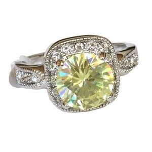 Apple Green Cubic Zirconia Halo Ring Size 9 Silver Plated Simulated Peridot